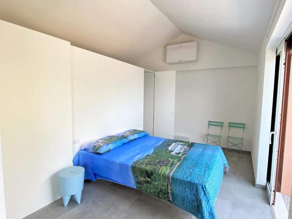 アルジェーニョLa Rondinella - Loft With Fantastic View On Lake Comoアパートメント エクステリア 写真